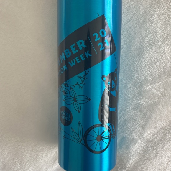 Blue Whole Foods Market TMAW 2021 water bottle - Picture 4 of 17
